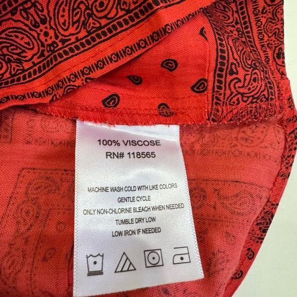 Soft Sport NWOT bandana print red tie back crop top size 3X - Picture 10 of 13